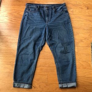 American Eagle Mom Jeans